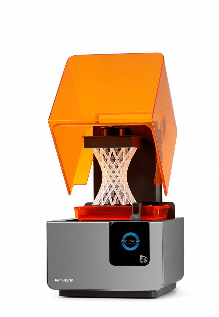 Impresora 3D SLA de resina fabricando prototipos en BSDI